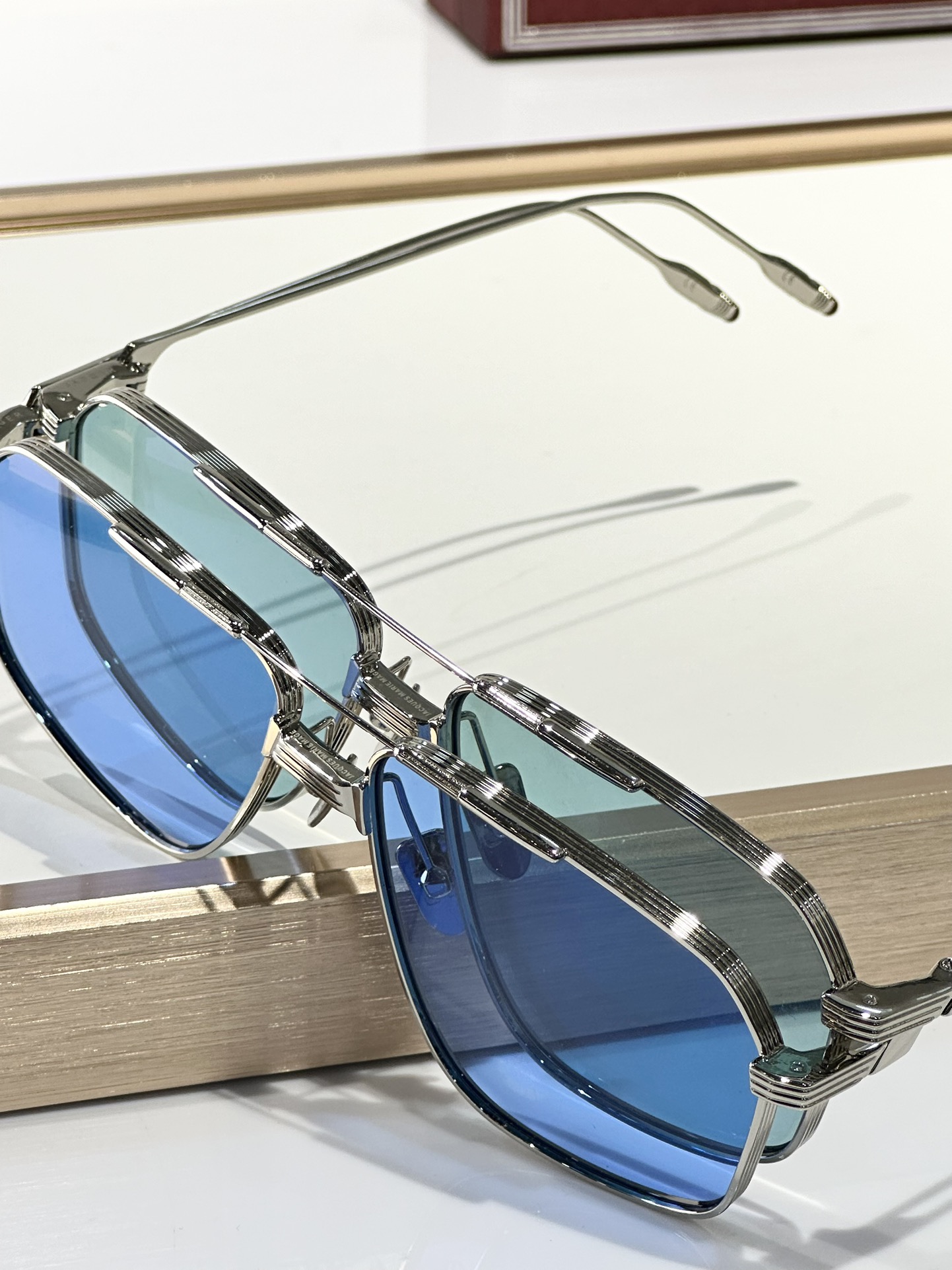 JACQUES MARIE MAGE 
MODELJAGGER
Size：158口141
