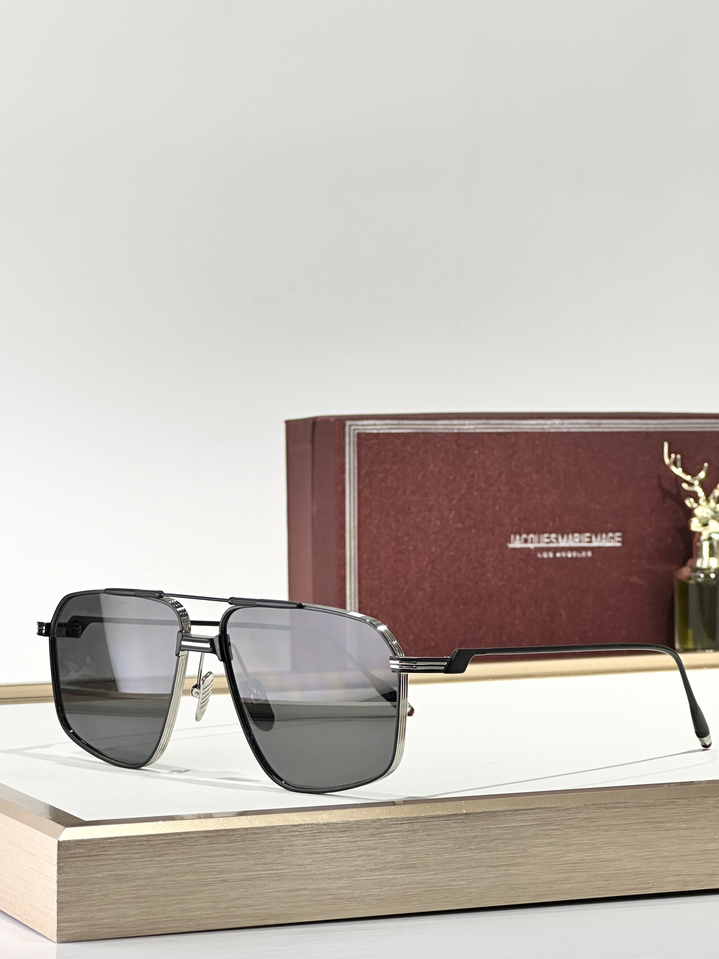  JACQUES MARIE MAGE 
MODELJAGGER
Size：158口141
