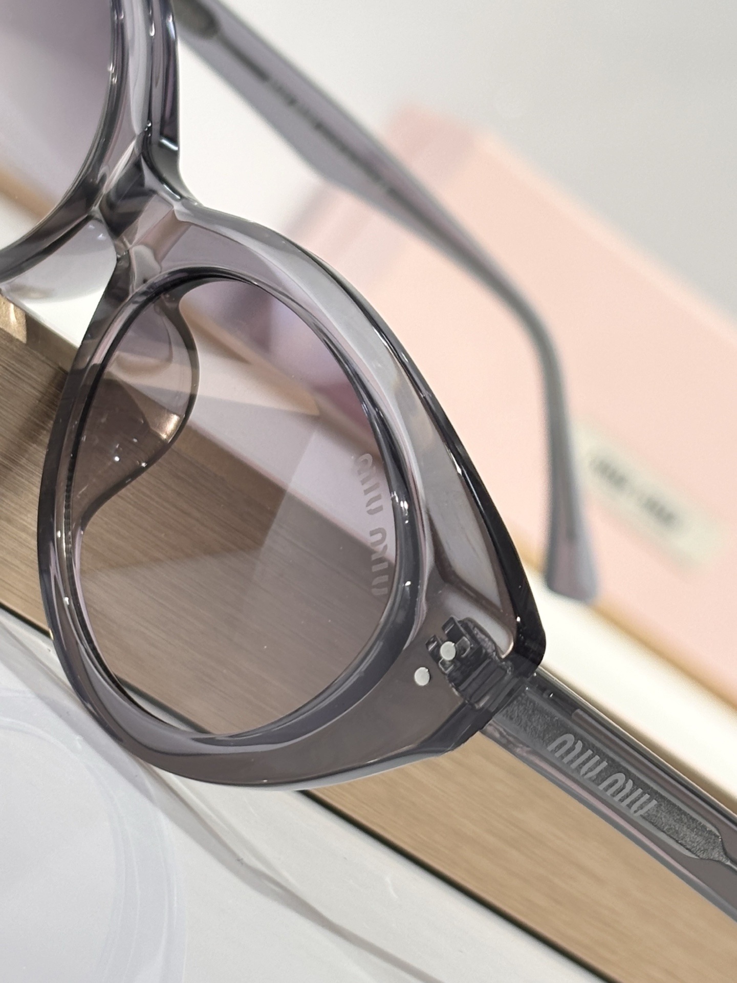  miu*
mod：smu42ws
size：52-19-149
