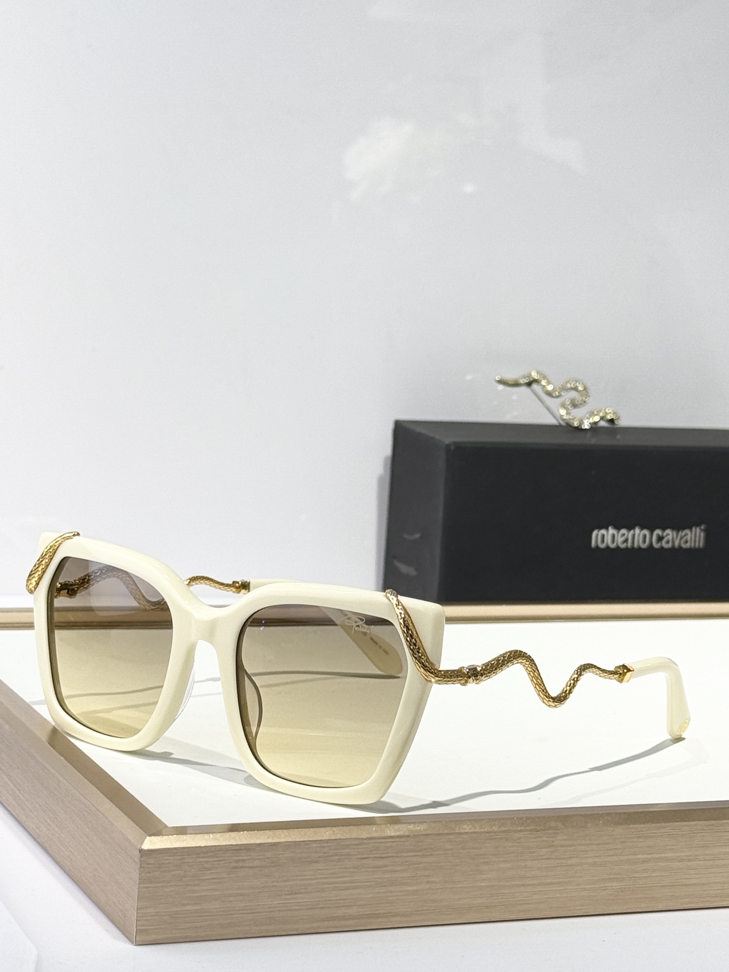 roberlocavalll
SRC034M
Size：56口21 140

