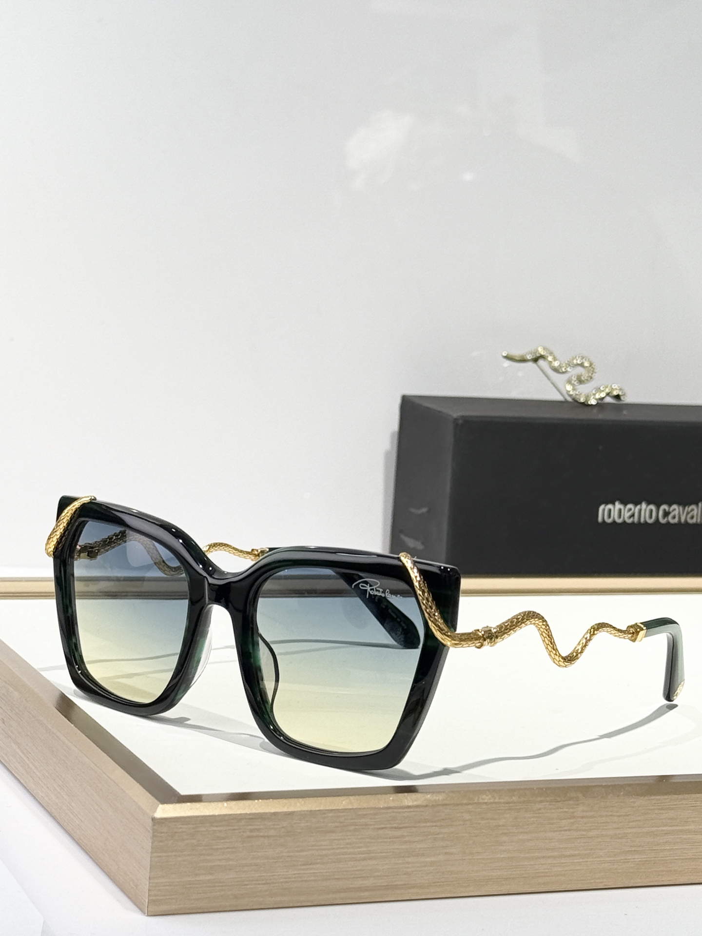  roberlocavalll
SRC034M
Size：56口21 140
