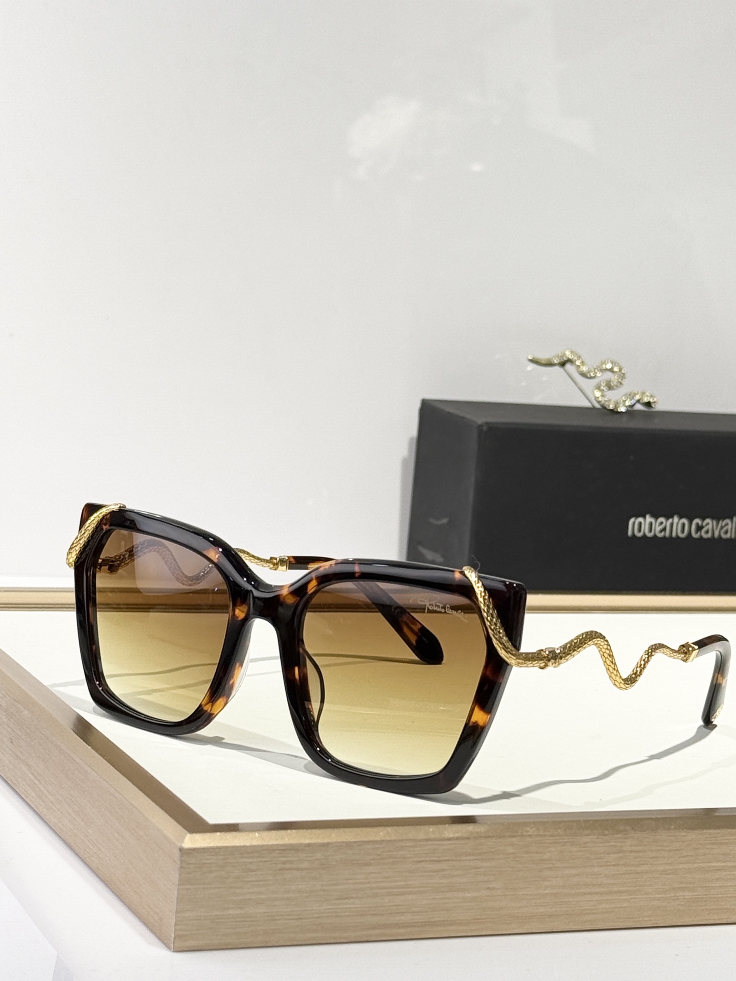  roberlocavalll
SRC034M
Size：56口21 140
