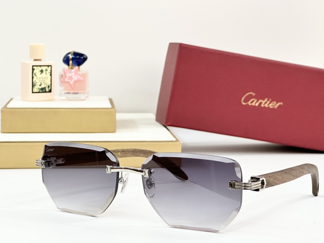  Cartier
MOD：Cartier
Size：PARIS
