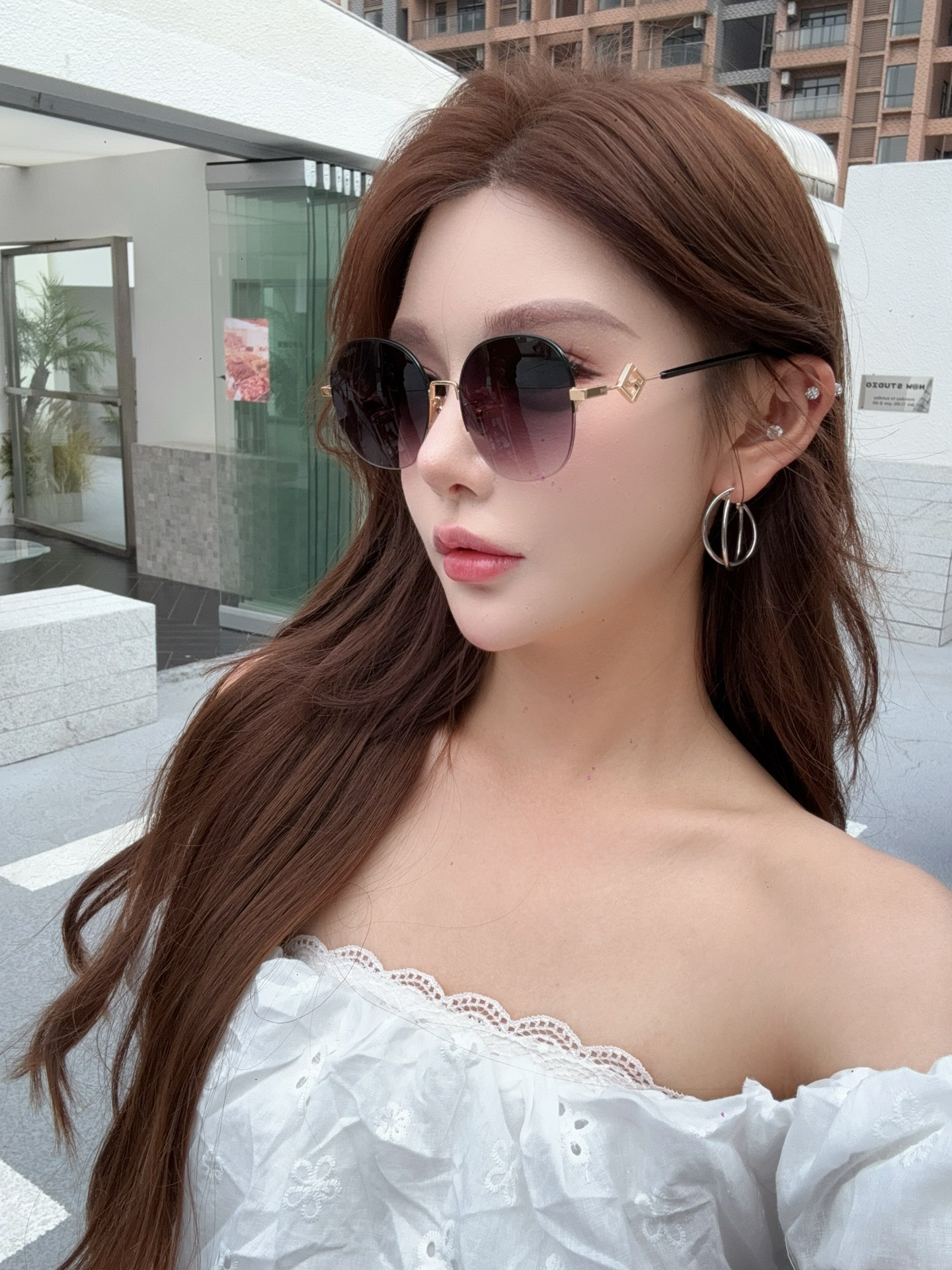  FENDI
MOD：FD8136
Size：55口19-145
