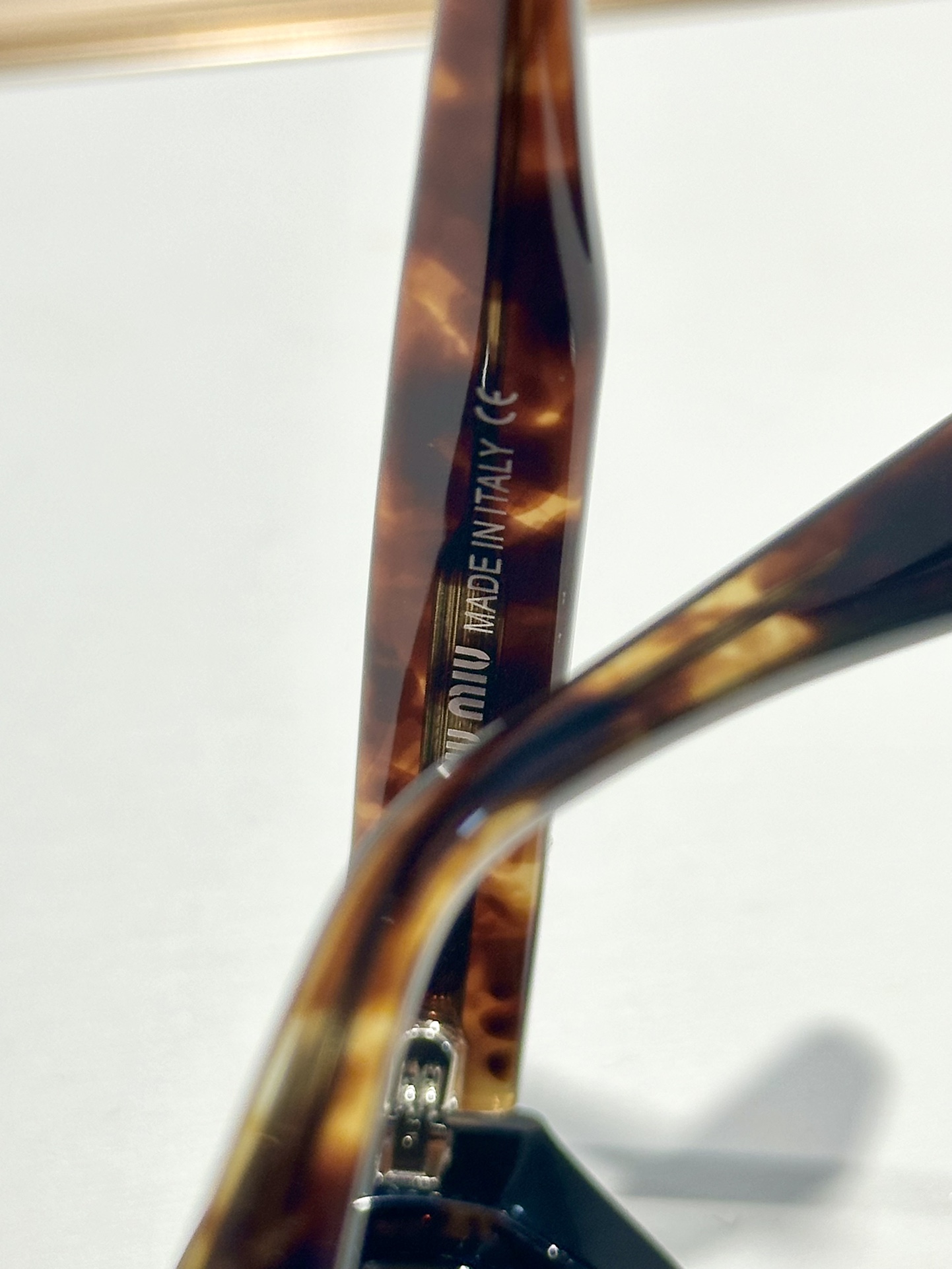  MIU MIU
MOD：SMU43WS
Size：65口16-148
