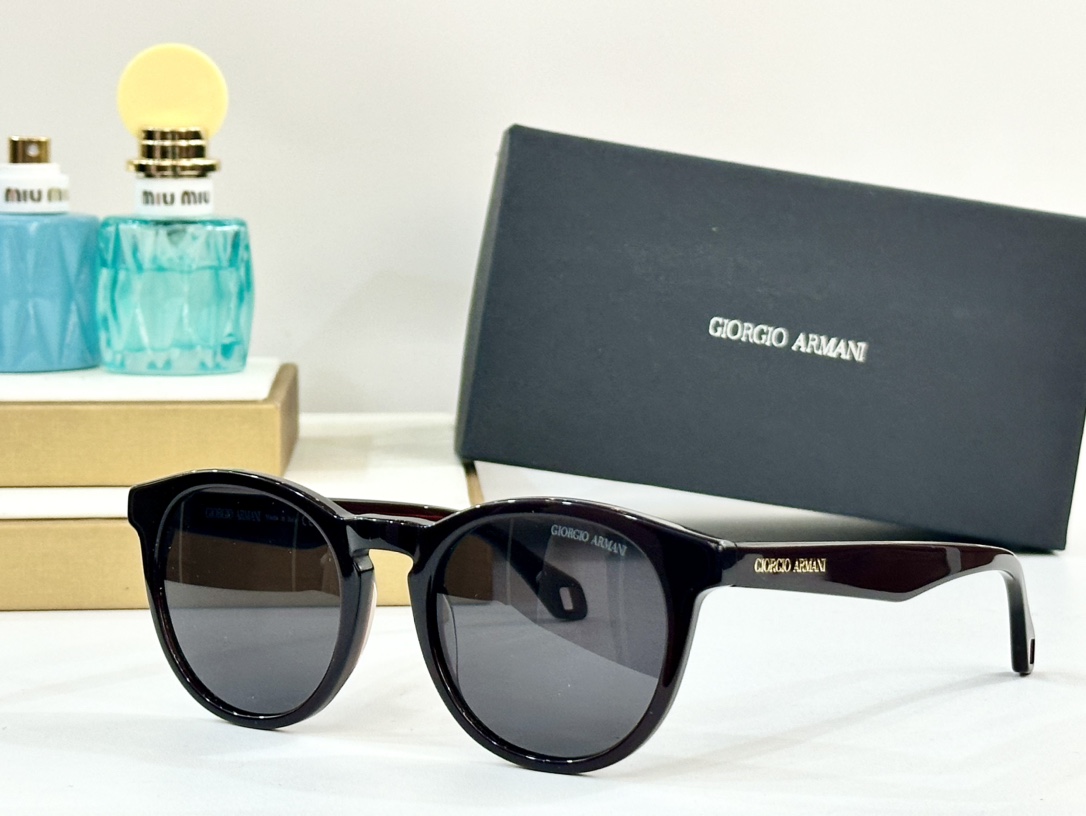  Giorgio Armani
MODEL：AR 8192
SIZE：50-21-145
