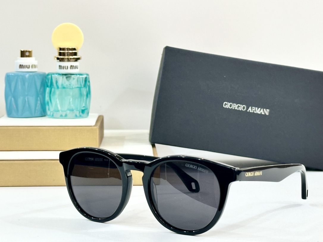  Giorgio Armani
MODEL：AR 8192
SIZE：50-21-145
