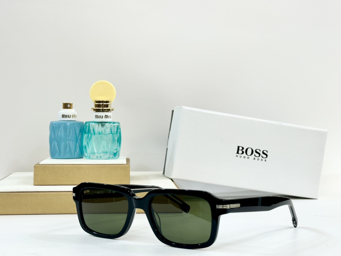  BOSS
MOD：1596/S
Size：53-19-145

