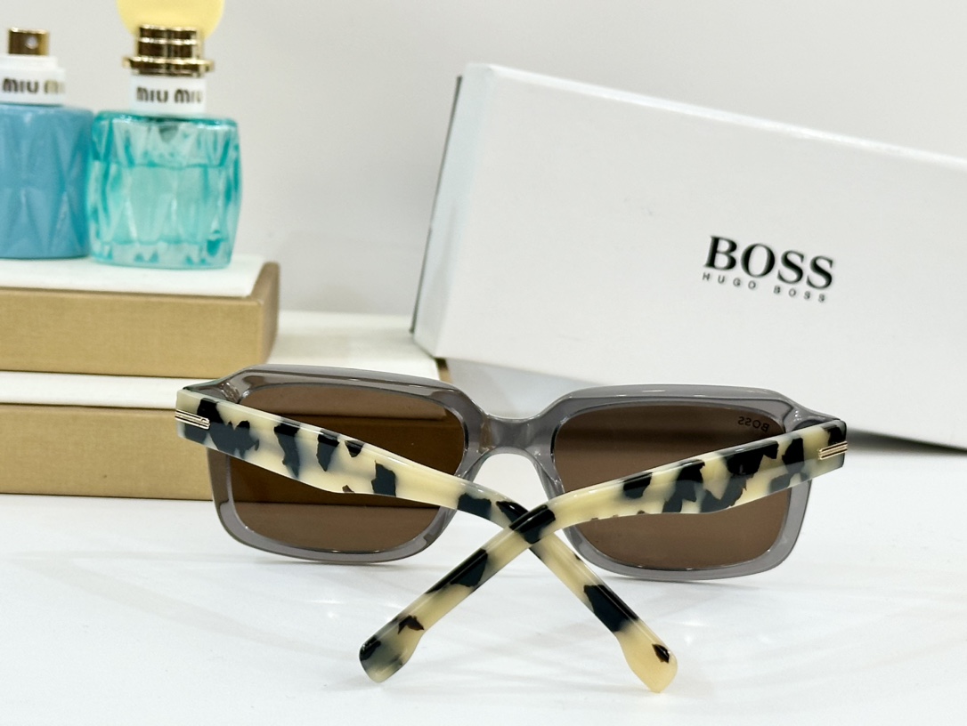  BOSS
MOD：1596/S
Size：53-19-145

