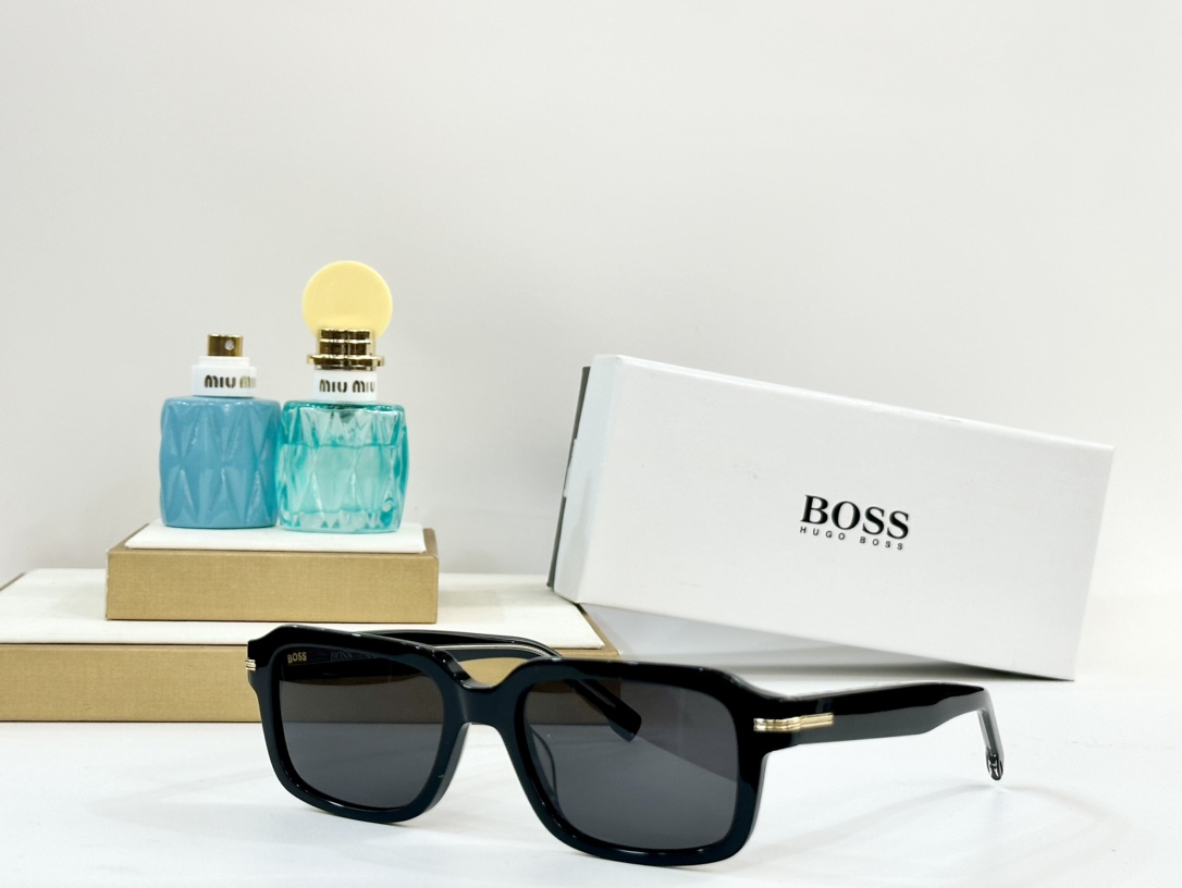  BOSS
MOD：1596/S
Size：53-19-145


