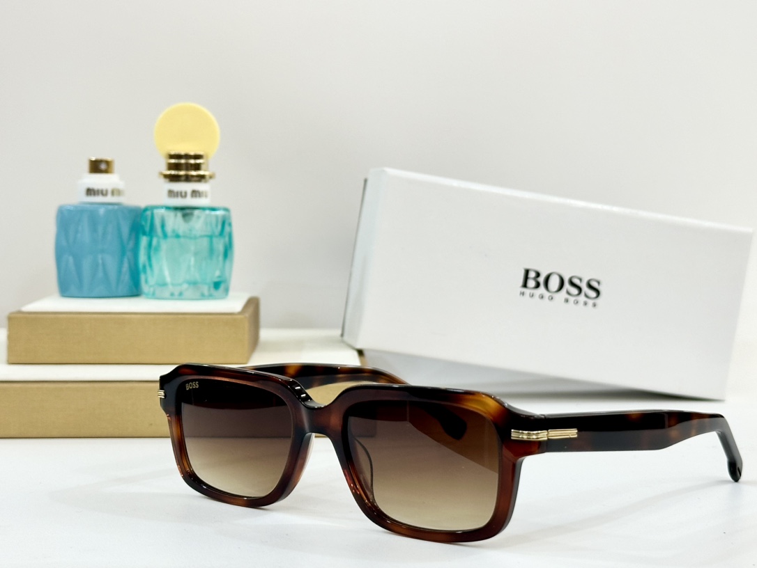  BOSS
MOD：1596/S
Size：53-19-145

