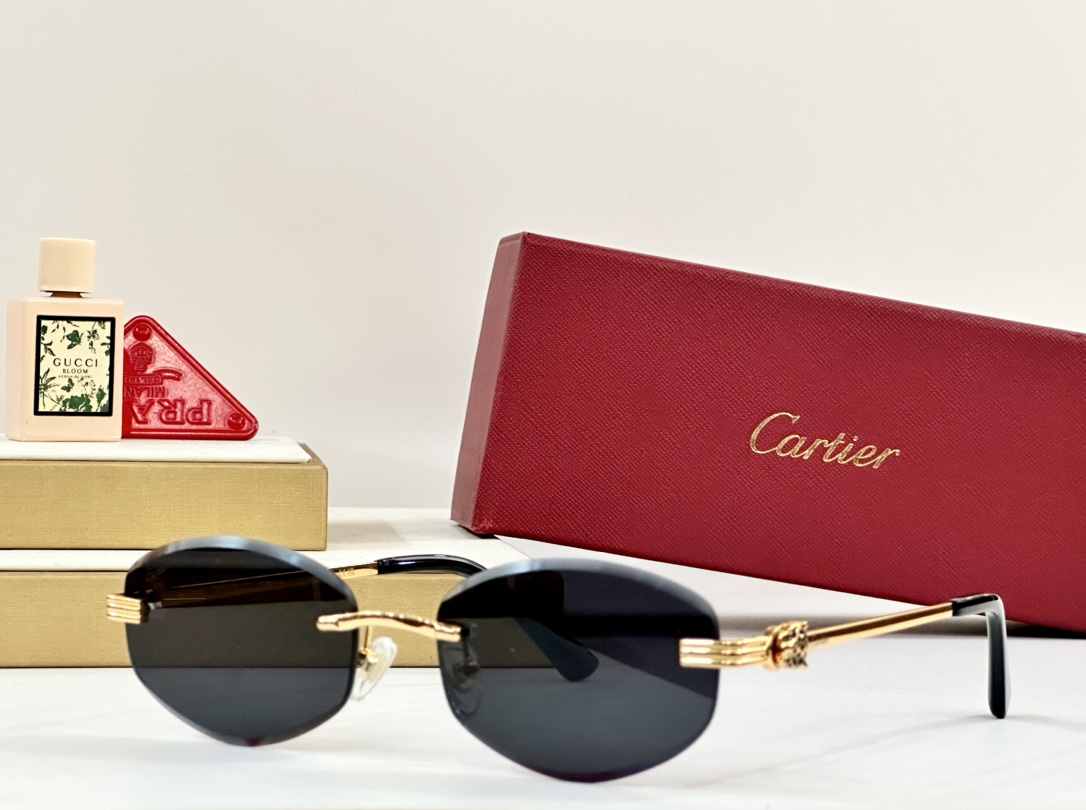  Cartie*
MODEL：CT0650S 
SIZE 56口18-142
