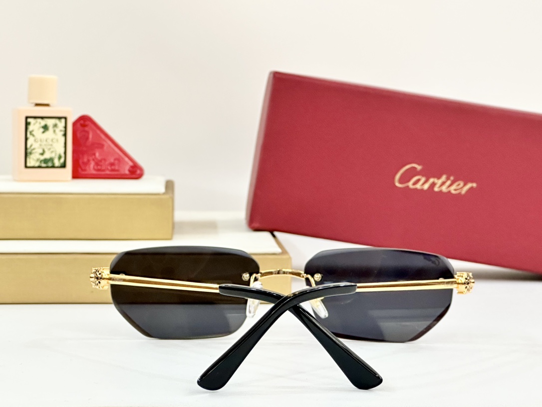  Cartie*
MODEL：CT0651S 
SIZE 57口17-142
