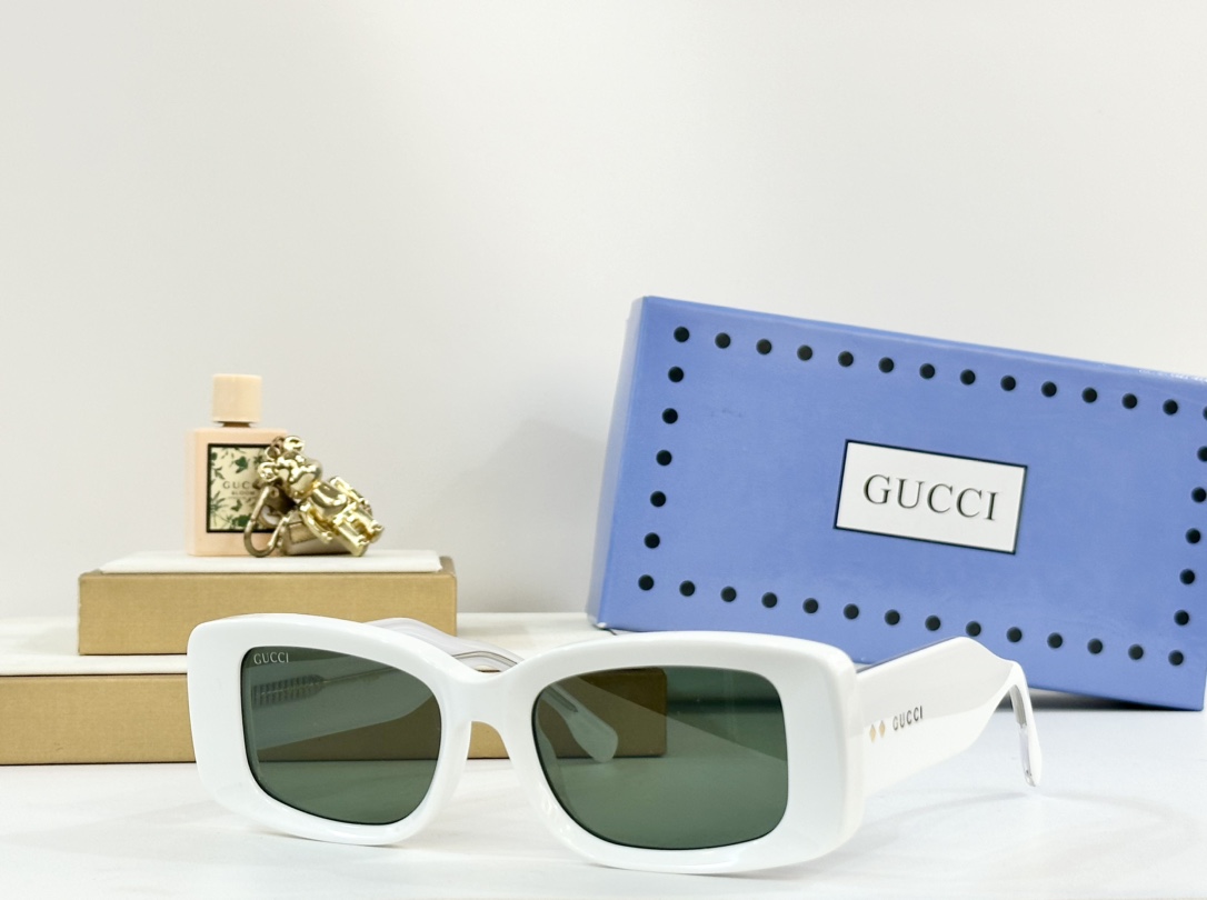  GUCC*
MODEL：GG1528S
SIZE：53口19-145
