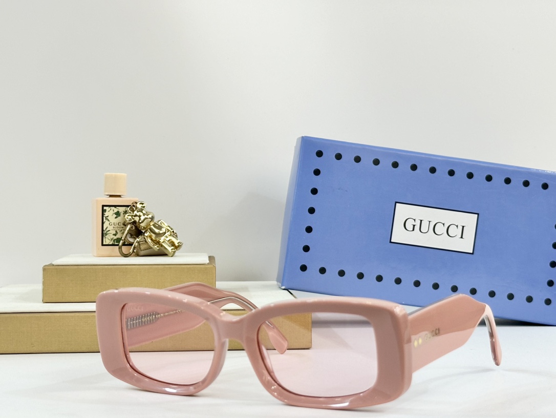  GUCC*
MODEL：GG1528S
SIZE：53口19-145
