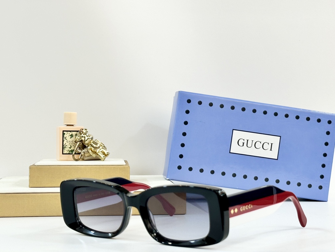  GUCC*
MODEL：GG1528S
SIZE：53口19-145
