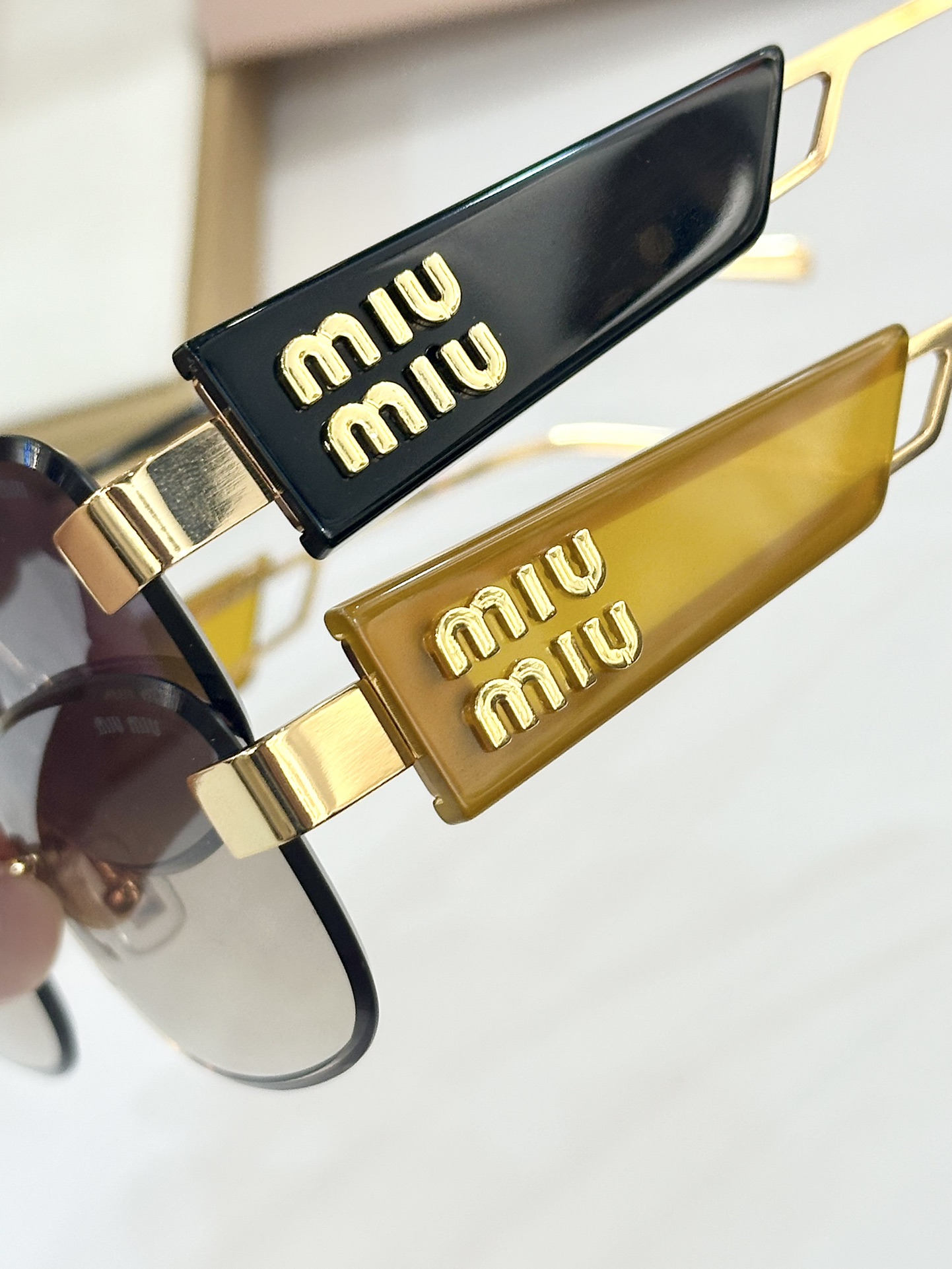  𝙈𝙄𝙐 𝙈𝙄𝙐
MPD：MU129 
Size：53口17-142
