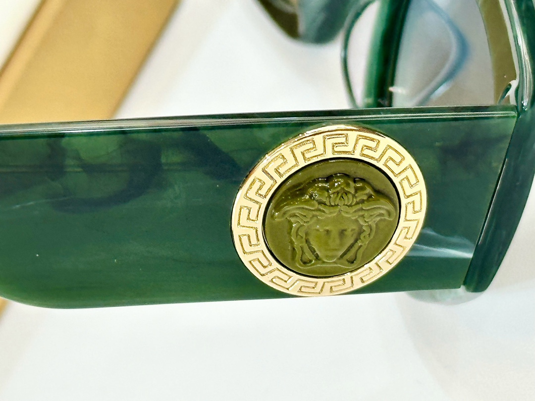  VERSACE
MOD：VE420/E 
Size：52口21-145 
