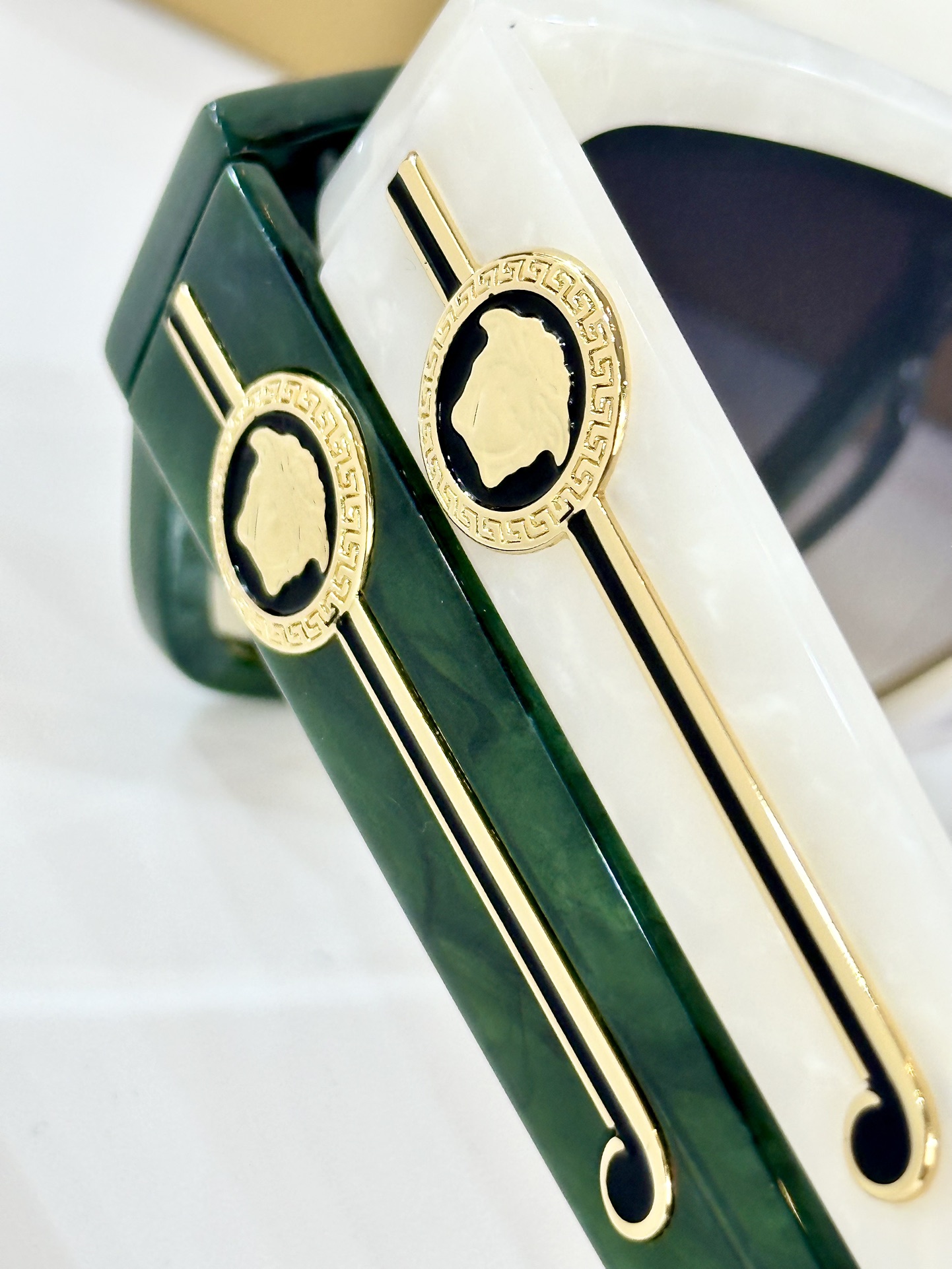  𝙑𝙀𝙍𝙎𝘼𝘾𝙀
MOD VE372N
56口17-145
