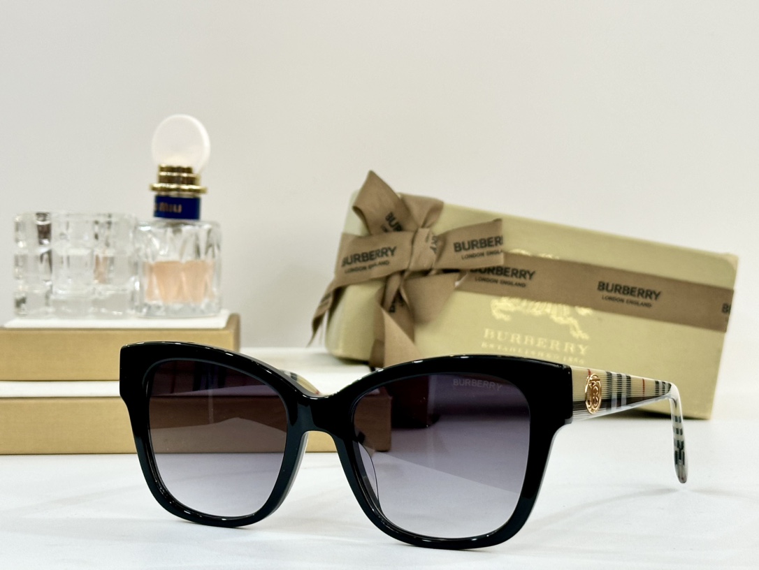  BURBERR*
MODEL：BE6011
SIZE：54口18-140
