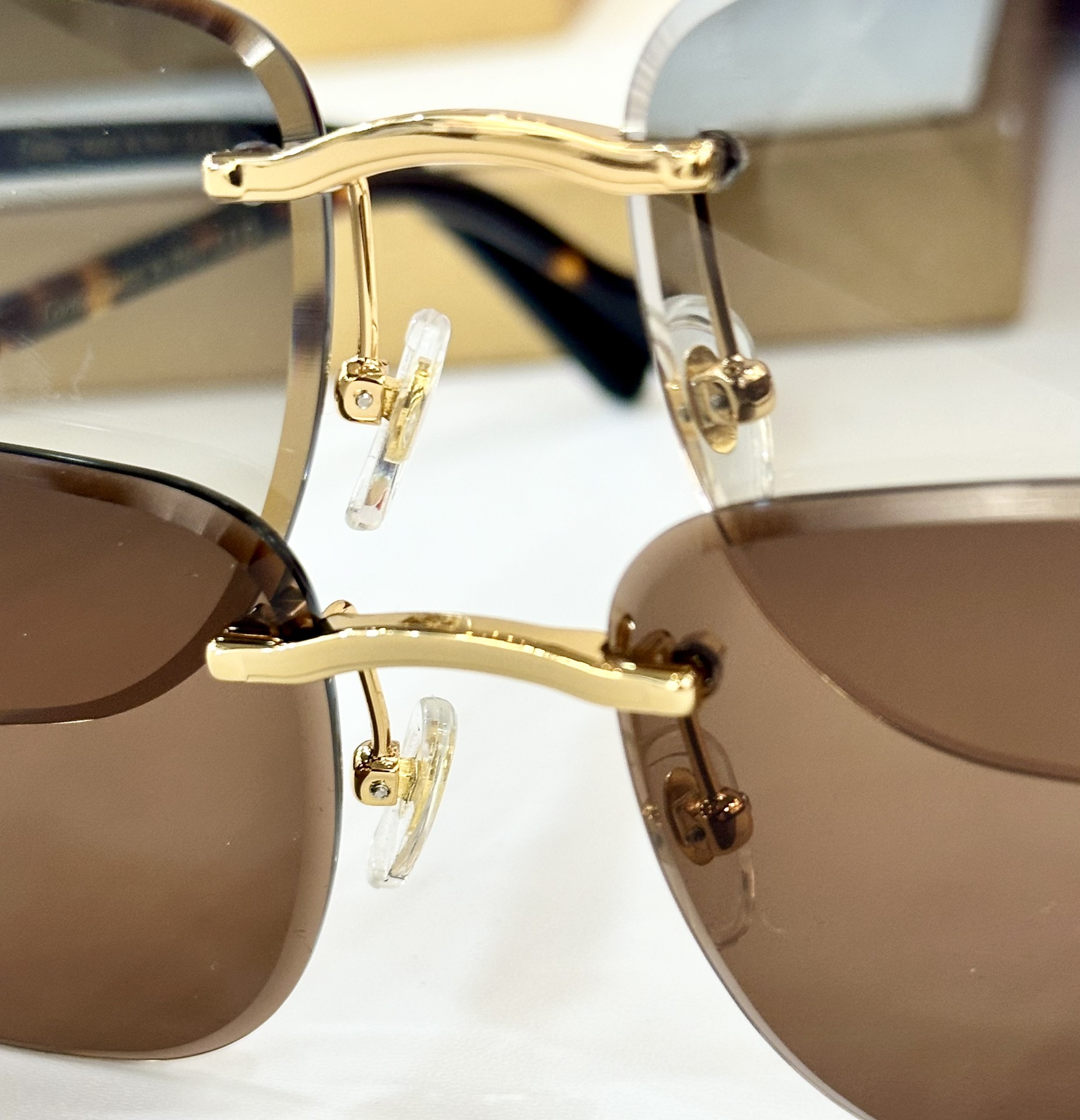 Cartier
MOD：CT0482S
Size：59口18 140
