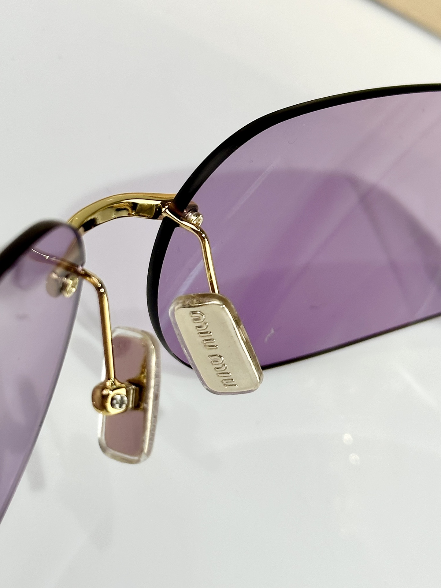  Small Size
Original nose suPPort
MIU*MIU
MOD：MUA51S