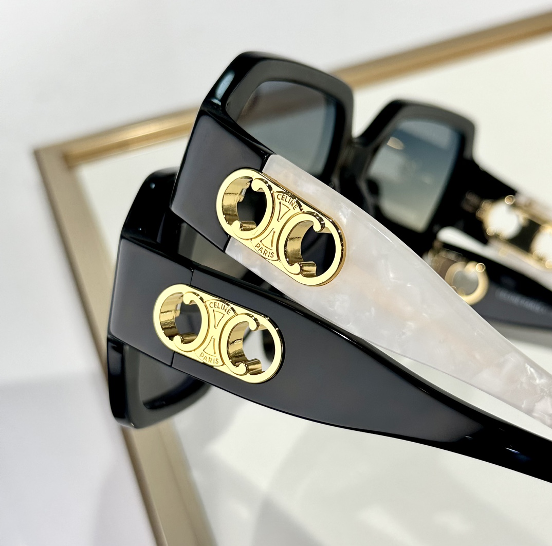  CELINE PARIS
MOD：CL40251U
Size：61口16 140
