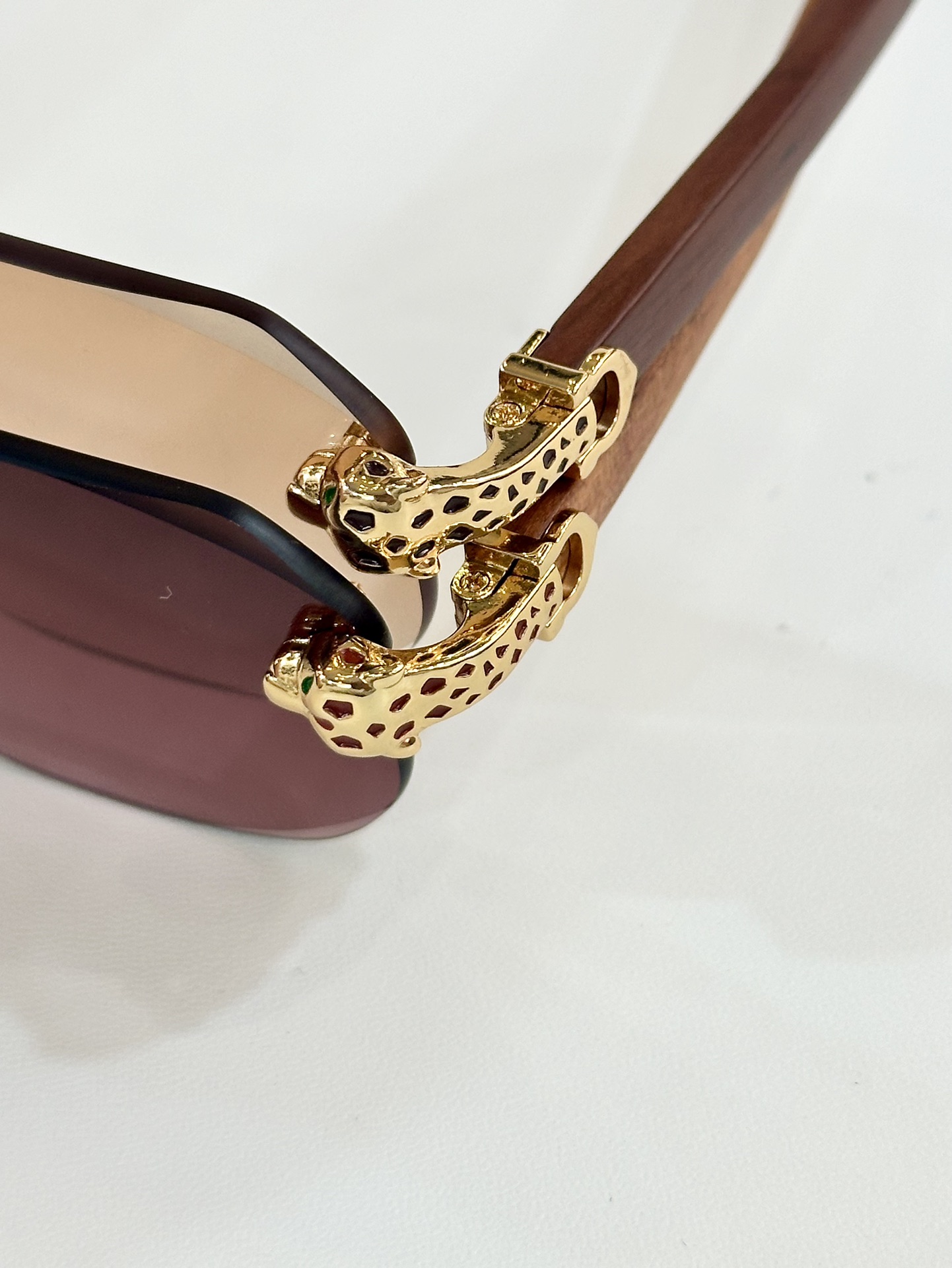  Cartier
MOD：CT0614S
Size：58口17 143


