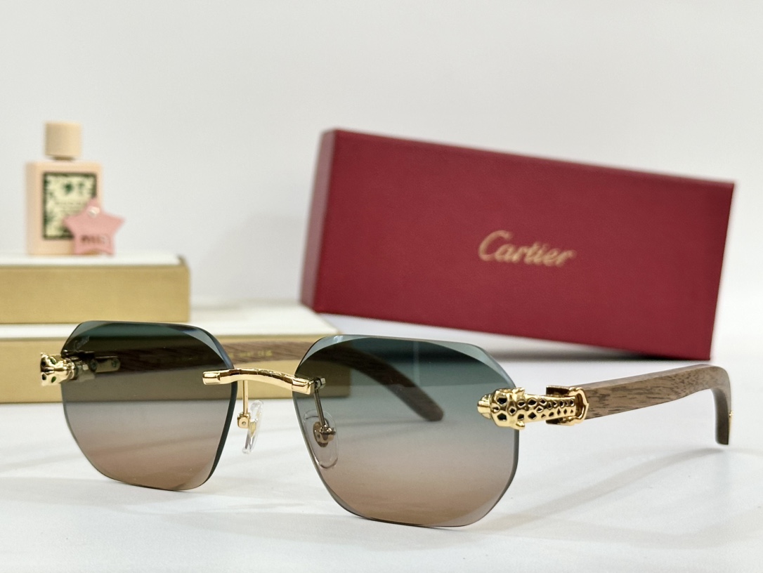  Cartier
MOD：CT0614S
Size：58口17 143

