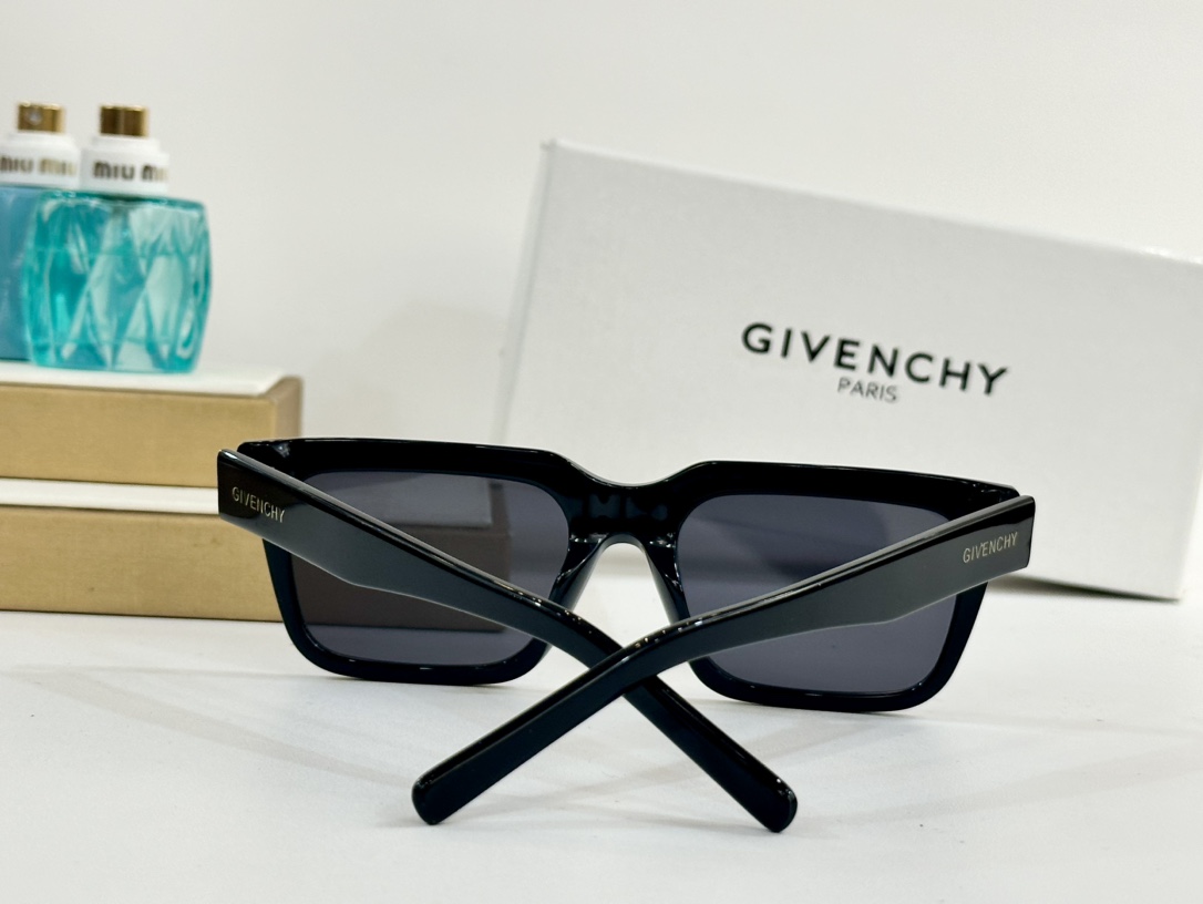  GIVENCH*
MODEL：GV40039U
SIZE：55口15-145

