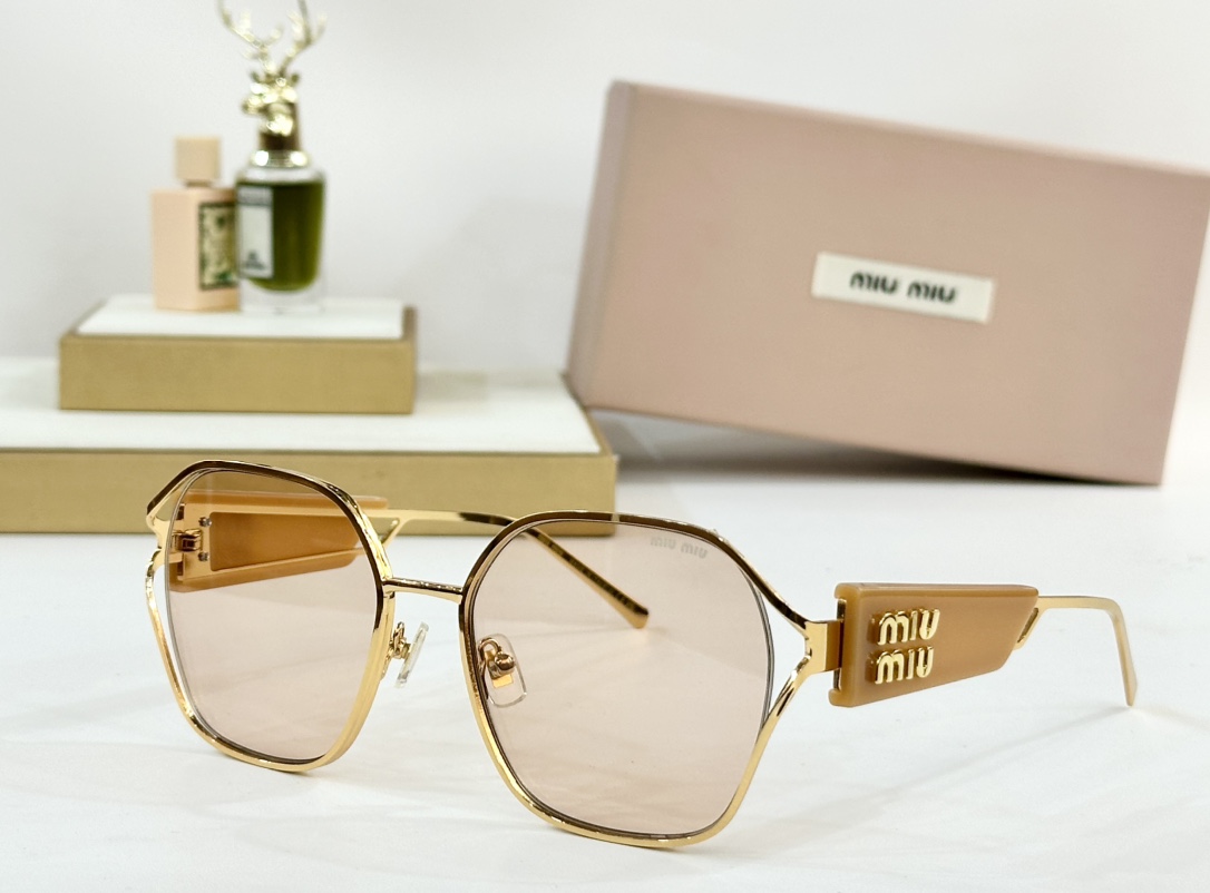  MIU MI* 
MODMU 133AV
Size56口18 142

