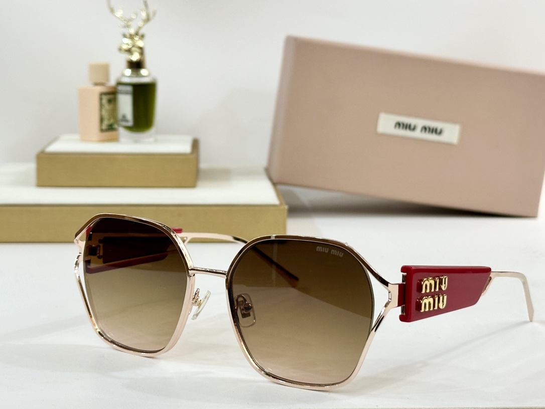  MIU MI* 
MODMU 133AV
Size56口18 142

