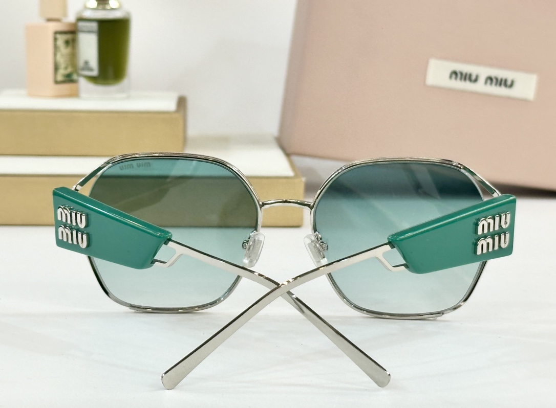  MIU MI* 
MODMU 133AV
Size56口18 142

