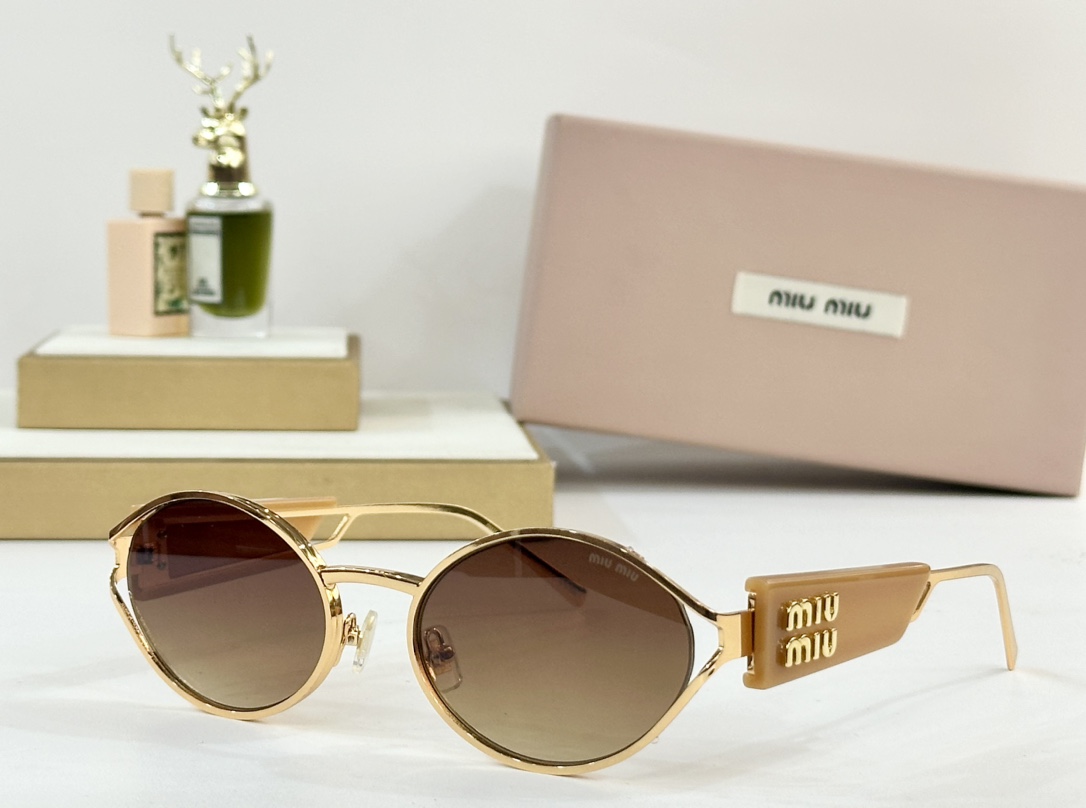  MIU MIU
MOD：MU134 
Size：56口20-14
