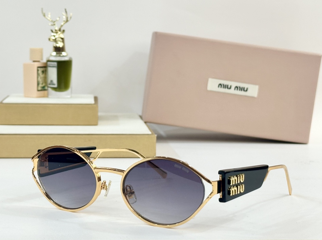  MIU MIU
MOD：MU134 
Size：56口20-14

