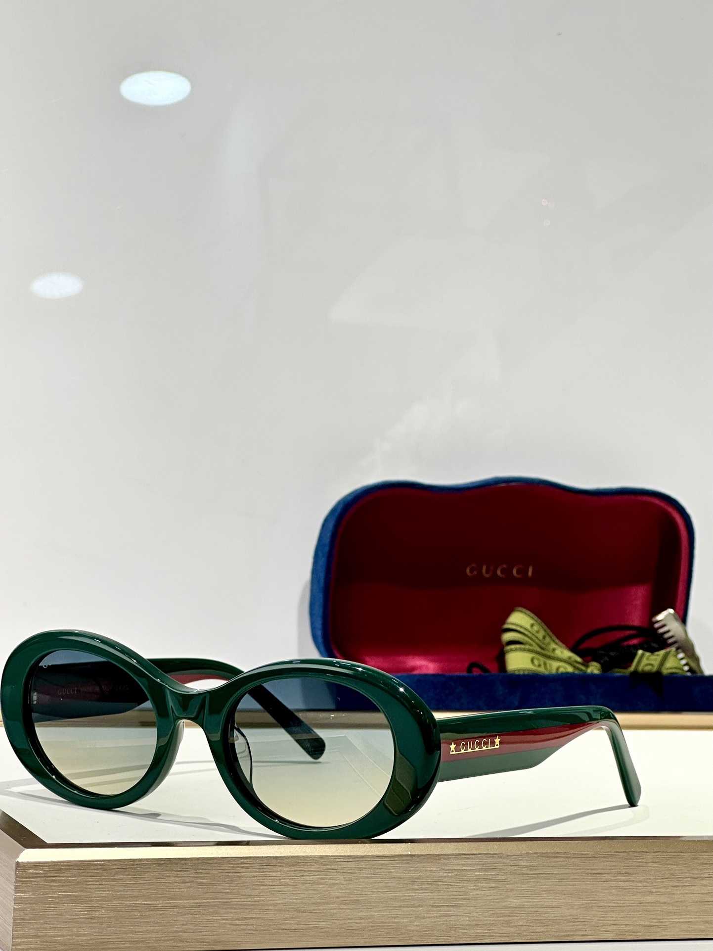  GUCCI
MODELGG1587S
SIZE53-22-145
