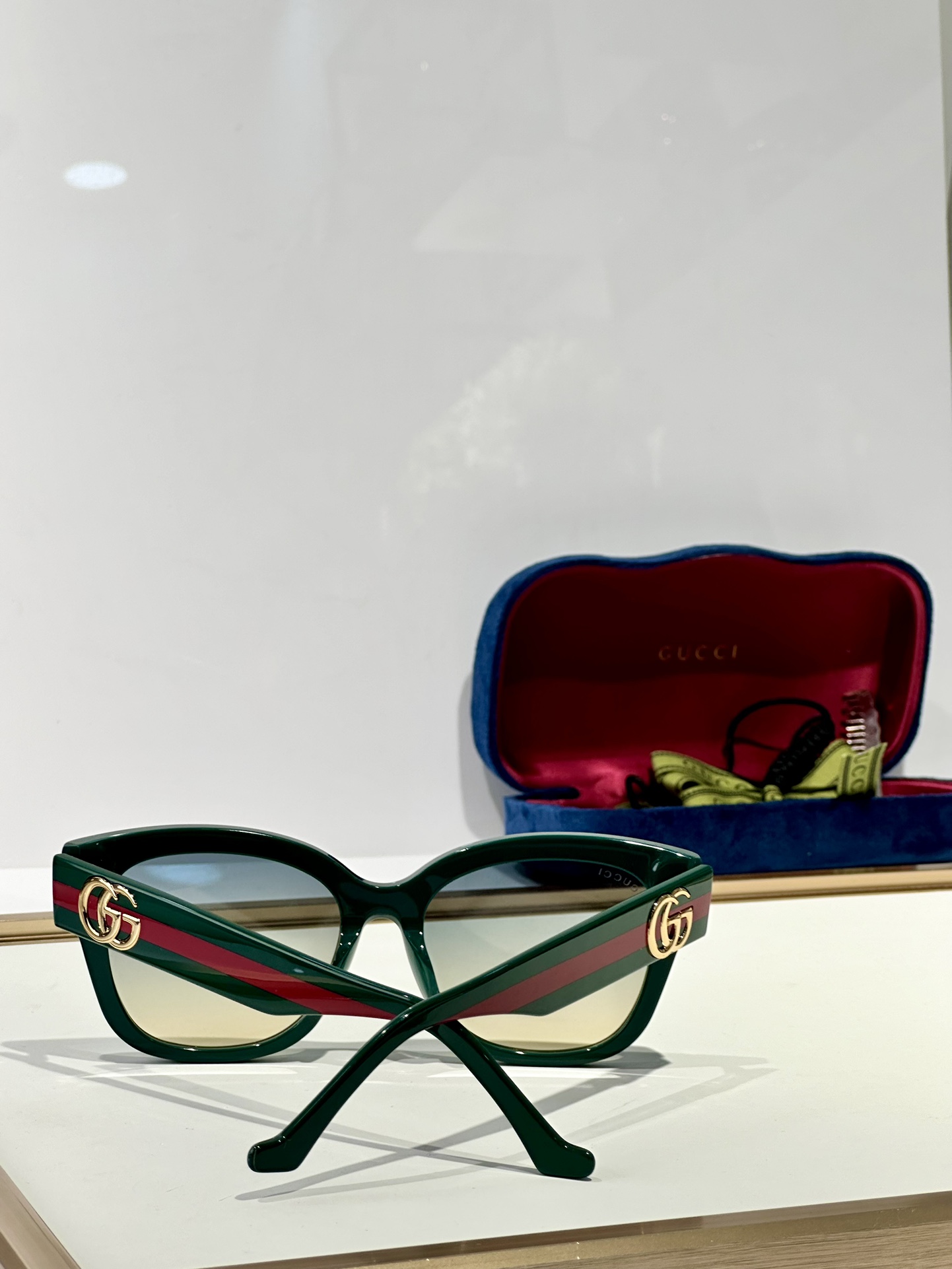  GUCC*
MODELGG1550SK
SIZE54口18-145
