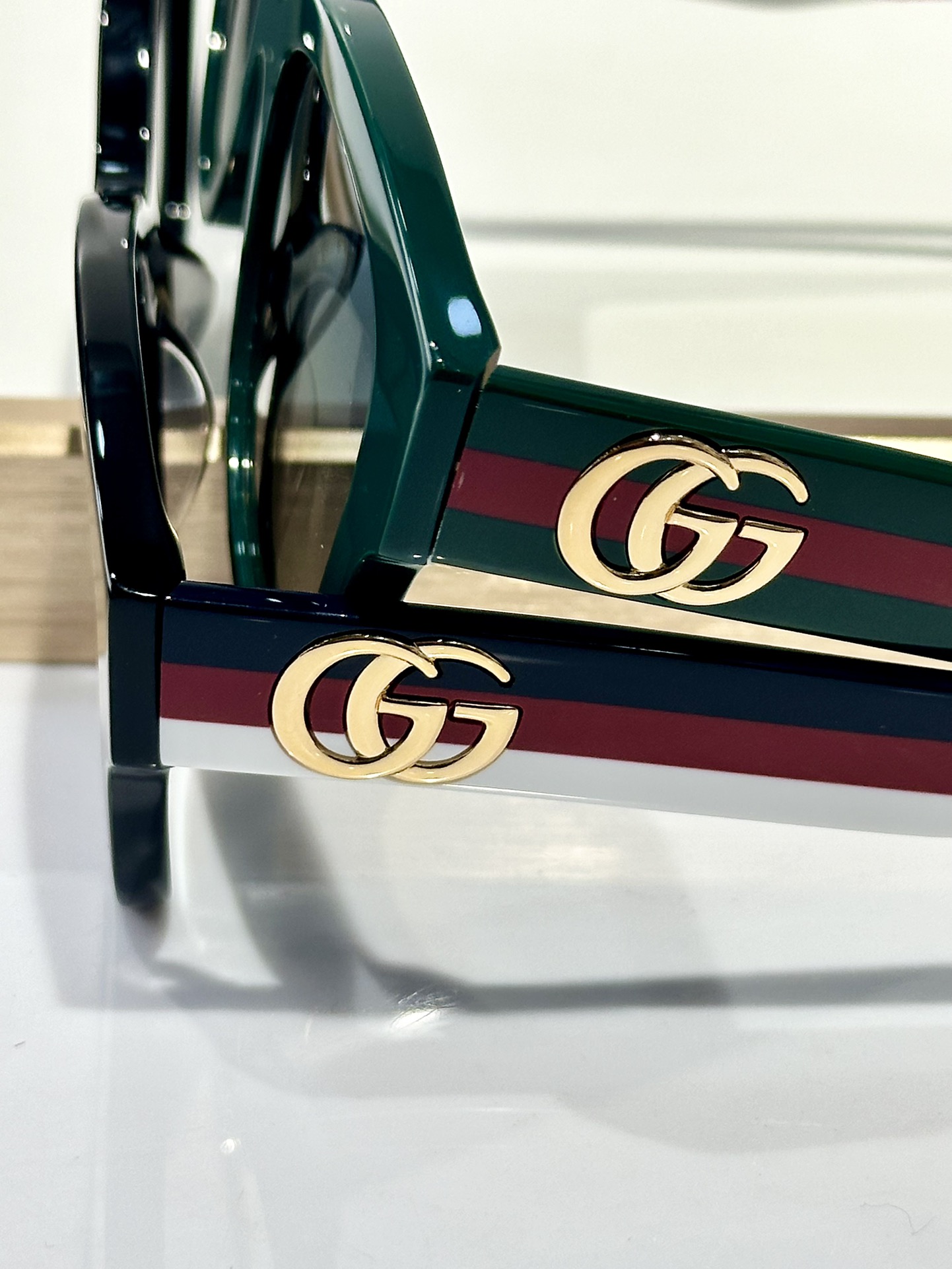  GUCC*
MODELGG1550SK
SIZE54口18-145
