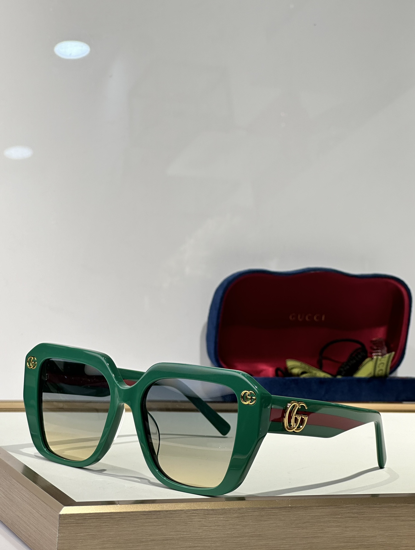  GUCC*
MODELGG1645 003FV
SIZE54口18-140
