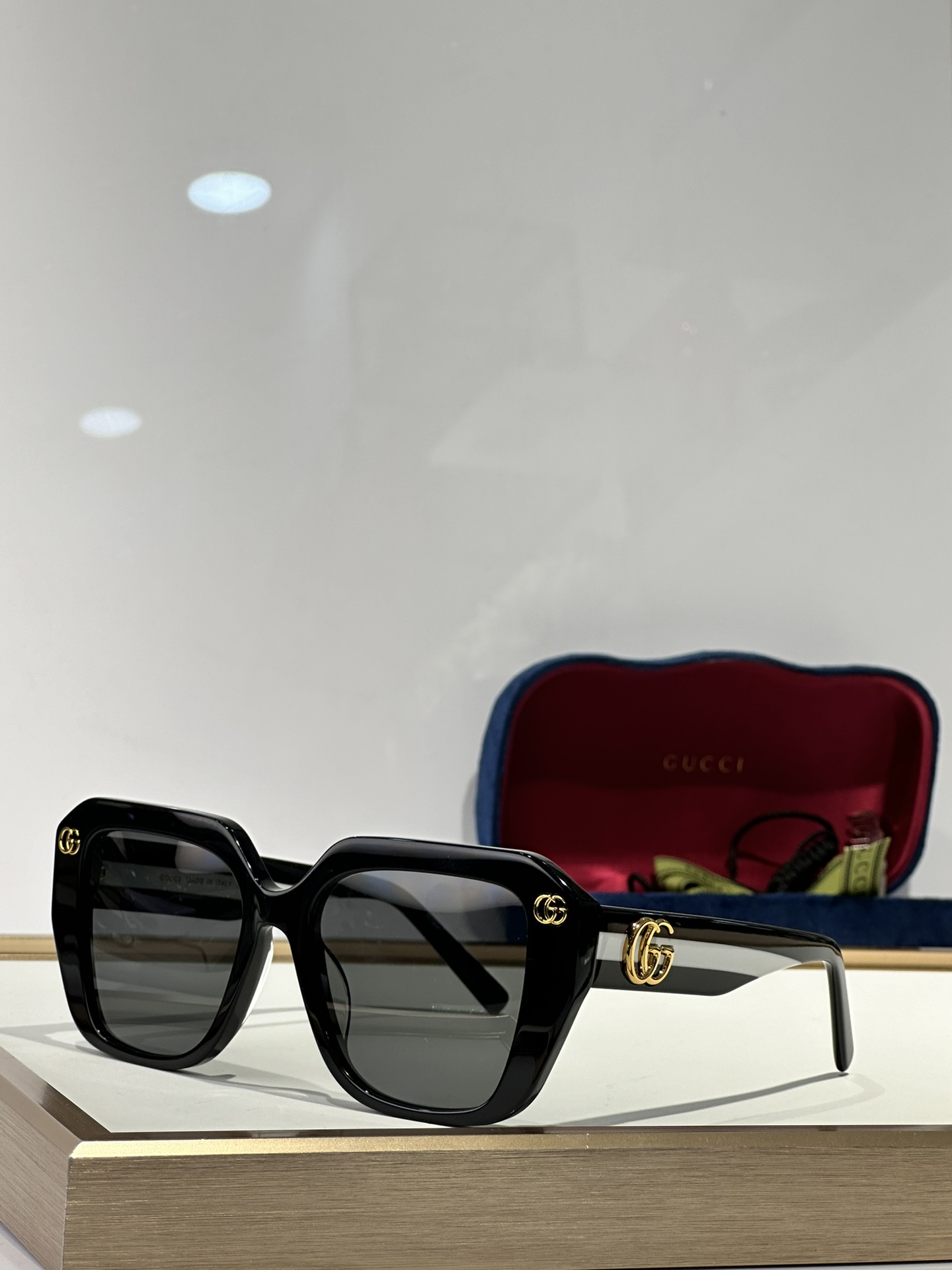  GUCC*
MODELGG1645 003FV
SIZE54口18-140
