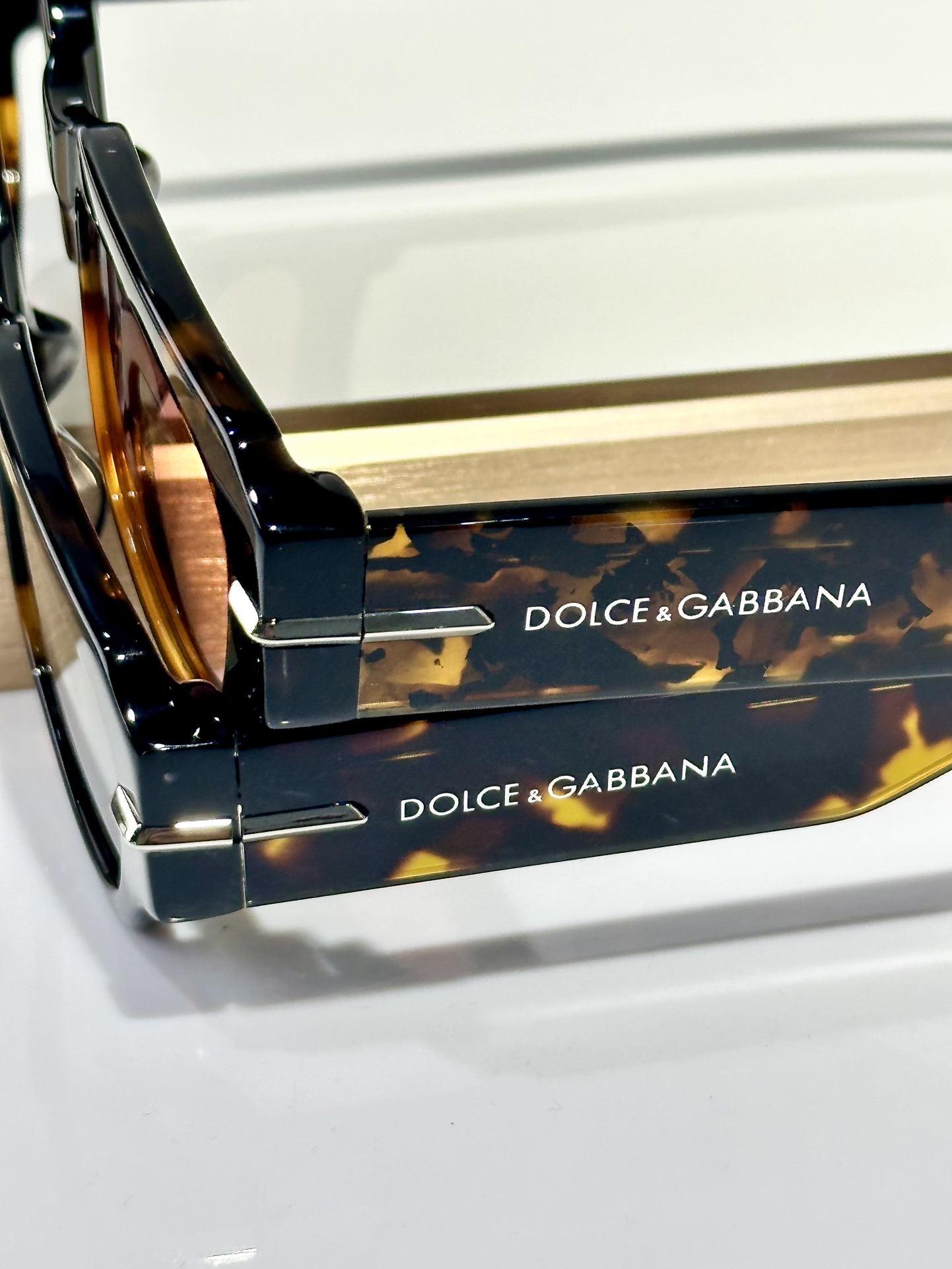  DOLCE & GABBAN*
MODEL：DG4485
SIZE56口19-145
