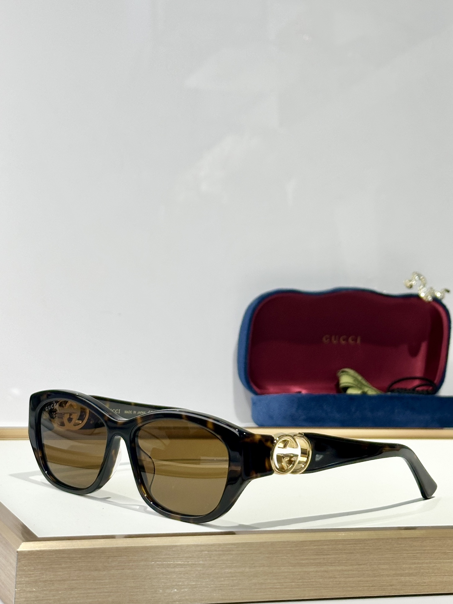  GUCCI
MOD：GG1826S
Size：56口16 140
