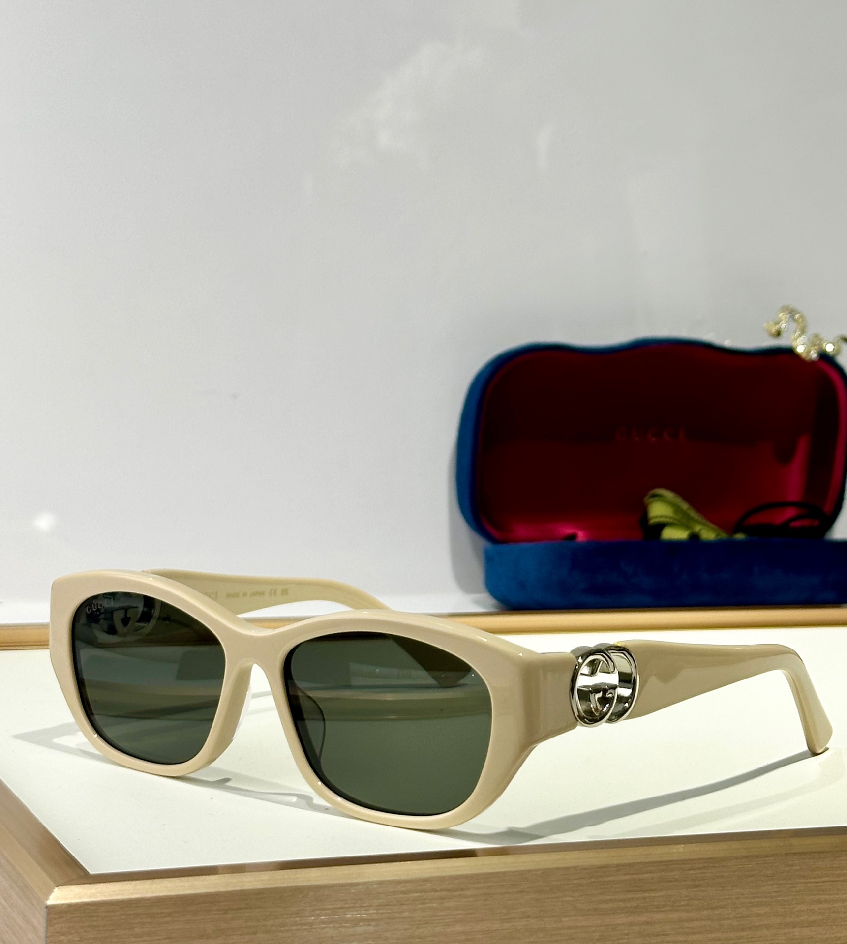  GUCCI
MOD：GG1826S
Size：56口16 140
