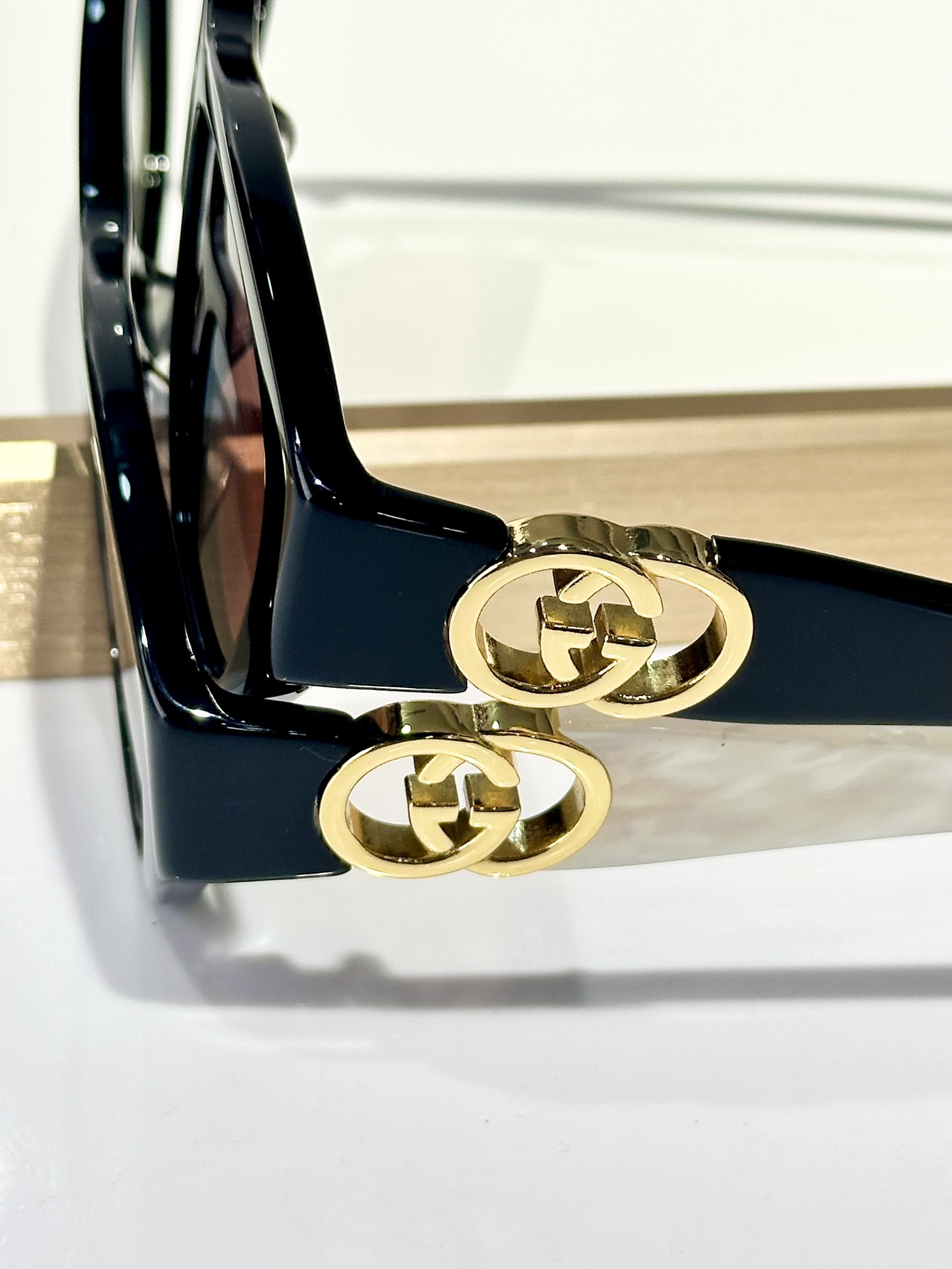  GUCCI
MOD：GG1826S
Size：56口16 140
