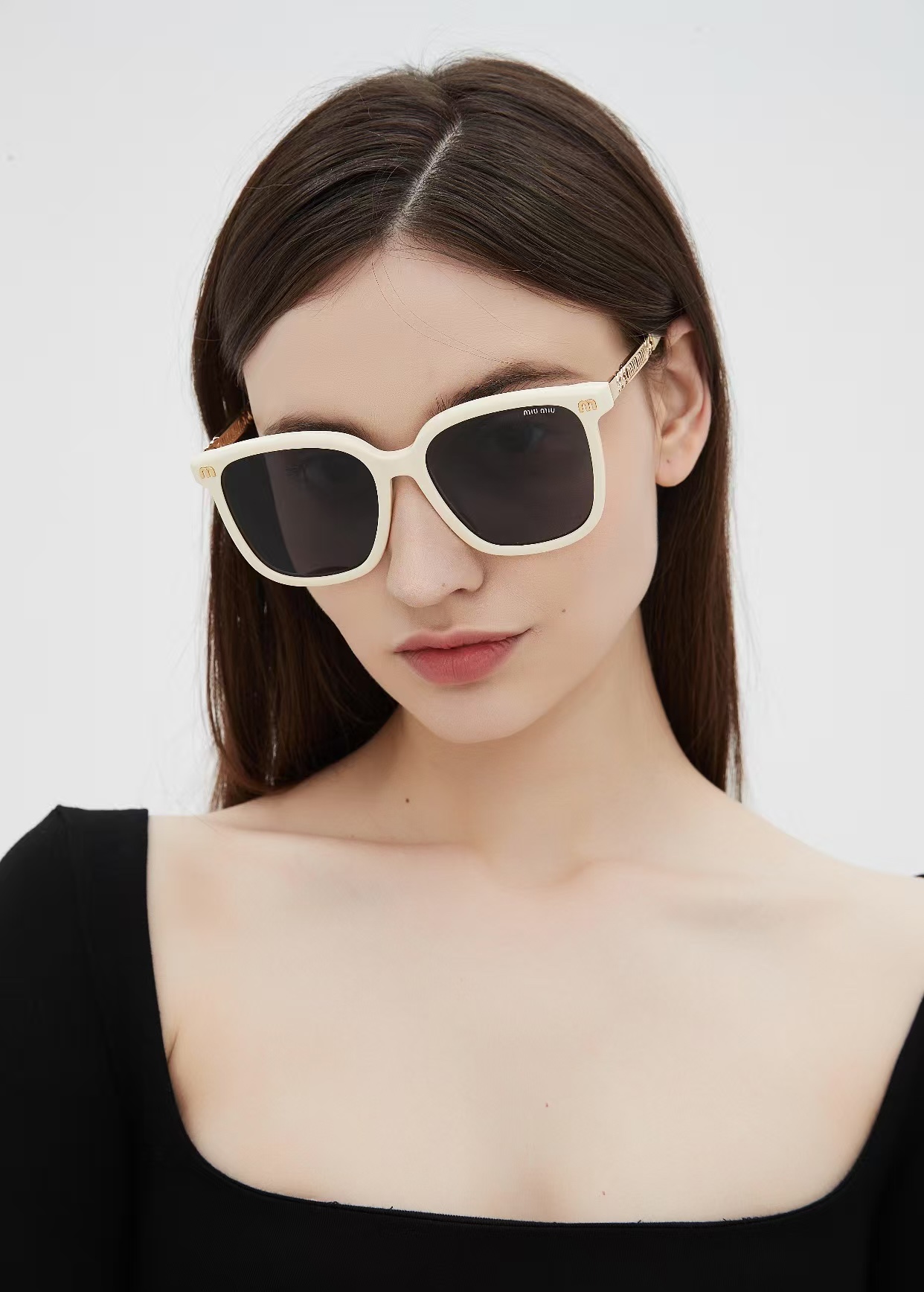  Miumiu
MOD：SMU68N
SIZE：65-15-145
