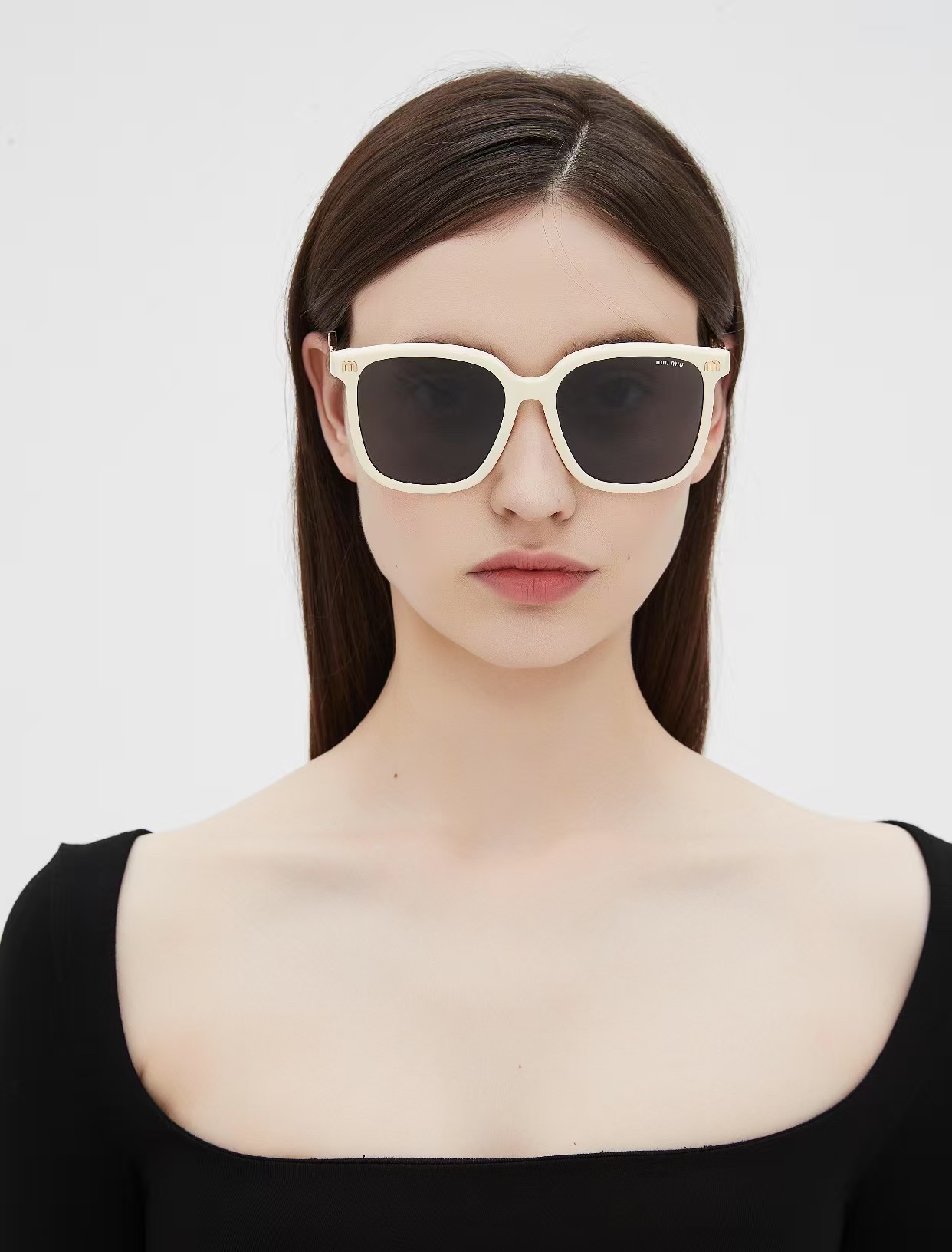  Miumiu
MOD：SMU68N
SIZE：65-15-145
