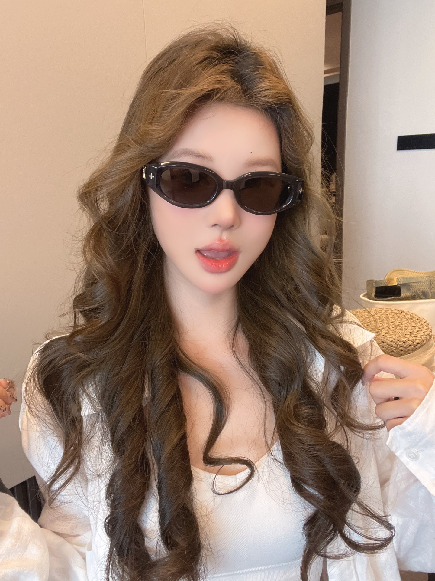  LOUIS VUITTON
MOD：Z0662
Size：51口23 145
