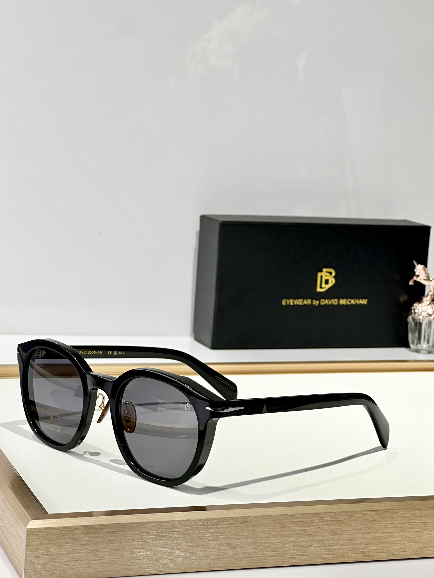  David Beckham
Size：52口23 145
Model：DB 58
