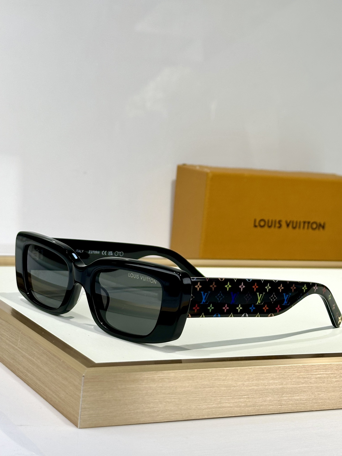 LOUIS VUIITTON\nMOD：ZZQW\nSize：口 