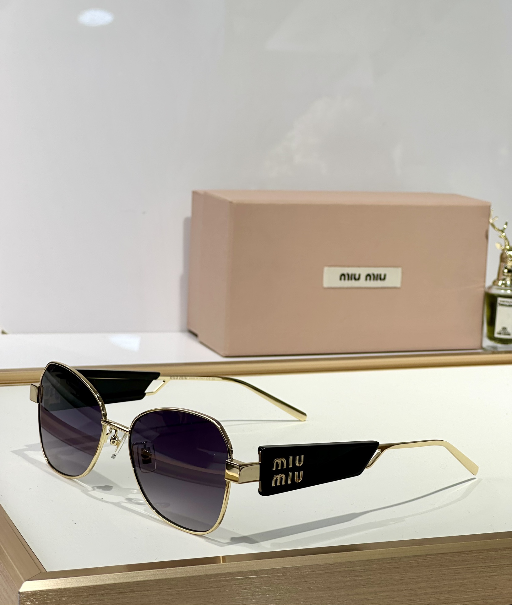  𝙈𝙄𝙐 𝙈𝙄𝙐
MOD SMU67WS
Size：55口18 145
